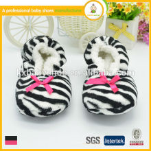 Hot selling high quality lovely zebra women warm indoor chinelos sapatos para o inverno